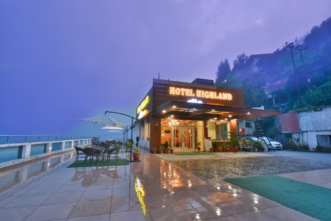 Hotel Highland by DLS Hotels